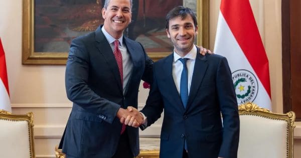 Paraguayský prezident hovoří o energetice a podnikání s guvernérem Chubut