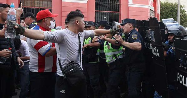 Paraguayovy generační manifestery vydány