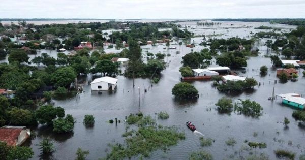 700 rodin zůstalo po bouři bez domova
