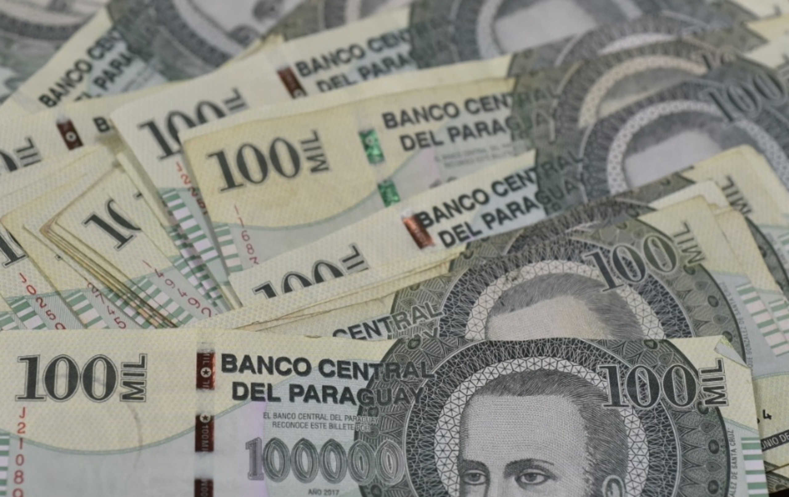 Zaměstnanci požadují 20% úpravu